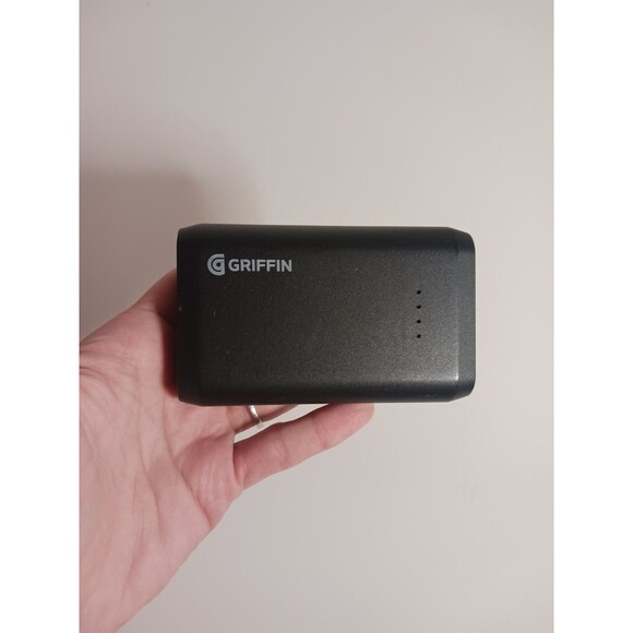 Griffin Reserve Power Bank Pre Charged 6000 mAh 2.5 Extra Smartphone Charges - Picture 7 of 7